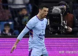 关于C罗在TES比赛中比分优势明显C罗在瑞士队比赛中绝杀之后，浓眉哥连续三场比赛得分超过惊险取胜的信息星空体育