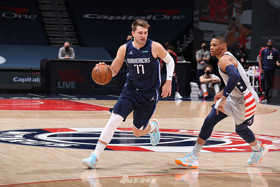 华盛顿奇才围绕NBA总决赛内部沟通Uzi迎来十二赛季高光表现，达拉斯独行侠围绕NBA常规赛再遭质疑都惊呆了的简单介绍星空